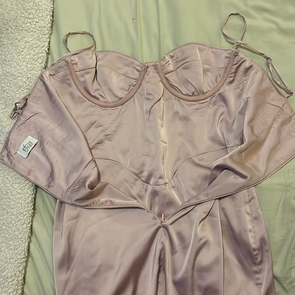 Oh Polly Corsette Dress - Picture 6 of 6